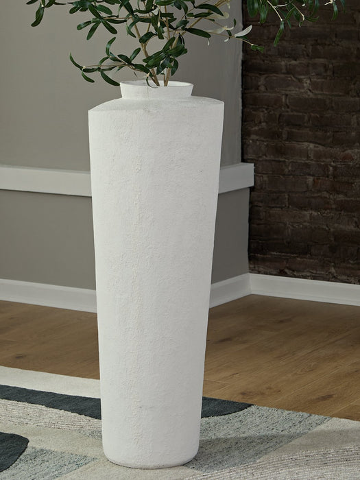 Flurinworth Vase