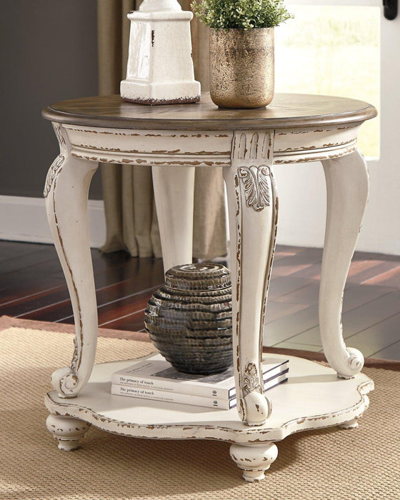 Realyn End Table Set